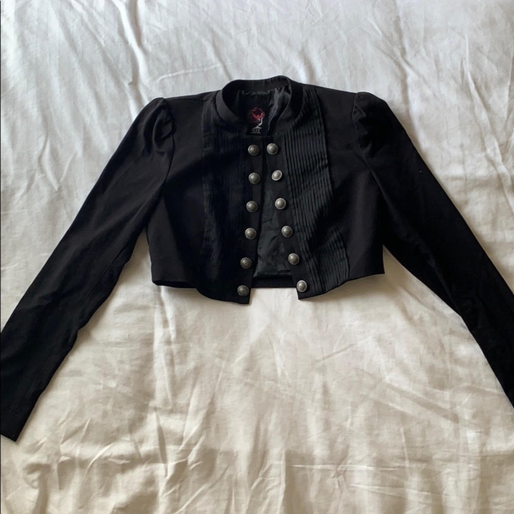 Medium Crop blazer